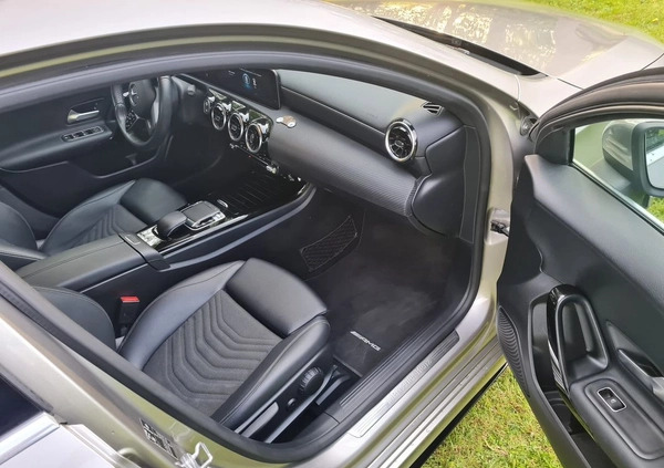 Mercedes-Benz Klasa A cena 115000 przebieg: 89700, rok produkcji 2019 z Wejherowo małe 742